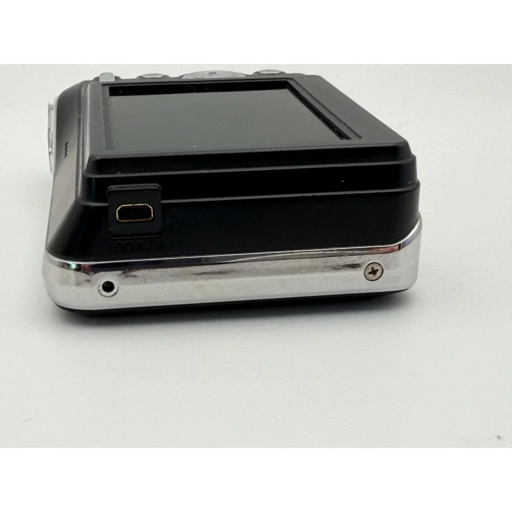 GE Digital Camera WM1050 10.1 MP 5x Optical Zoom Tested, Working